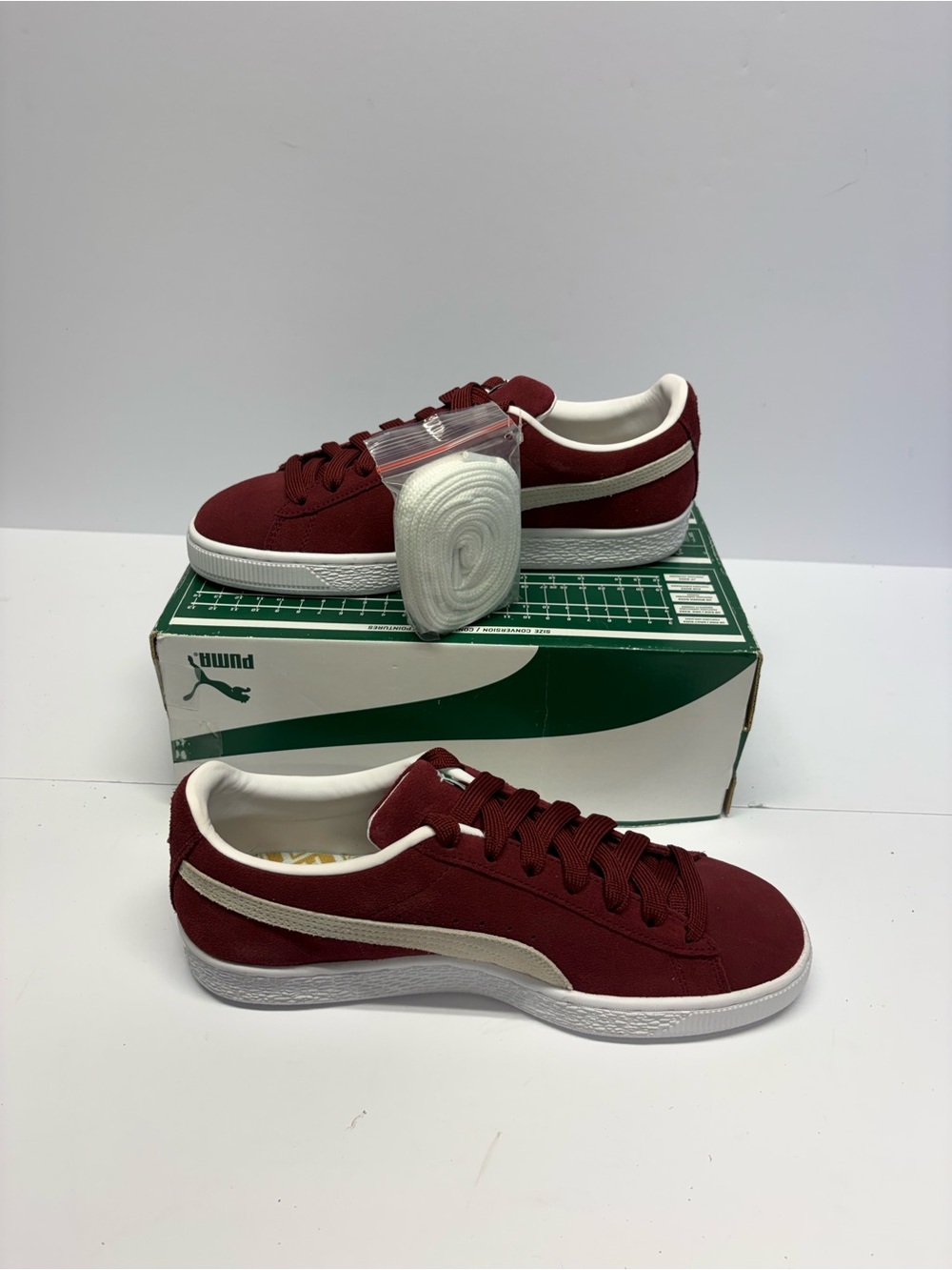 Puma Men's Suede Sneaker in Burgundy and White / no original box included/ - Picture 2 of 9